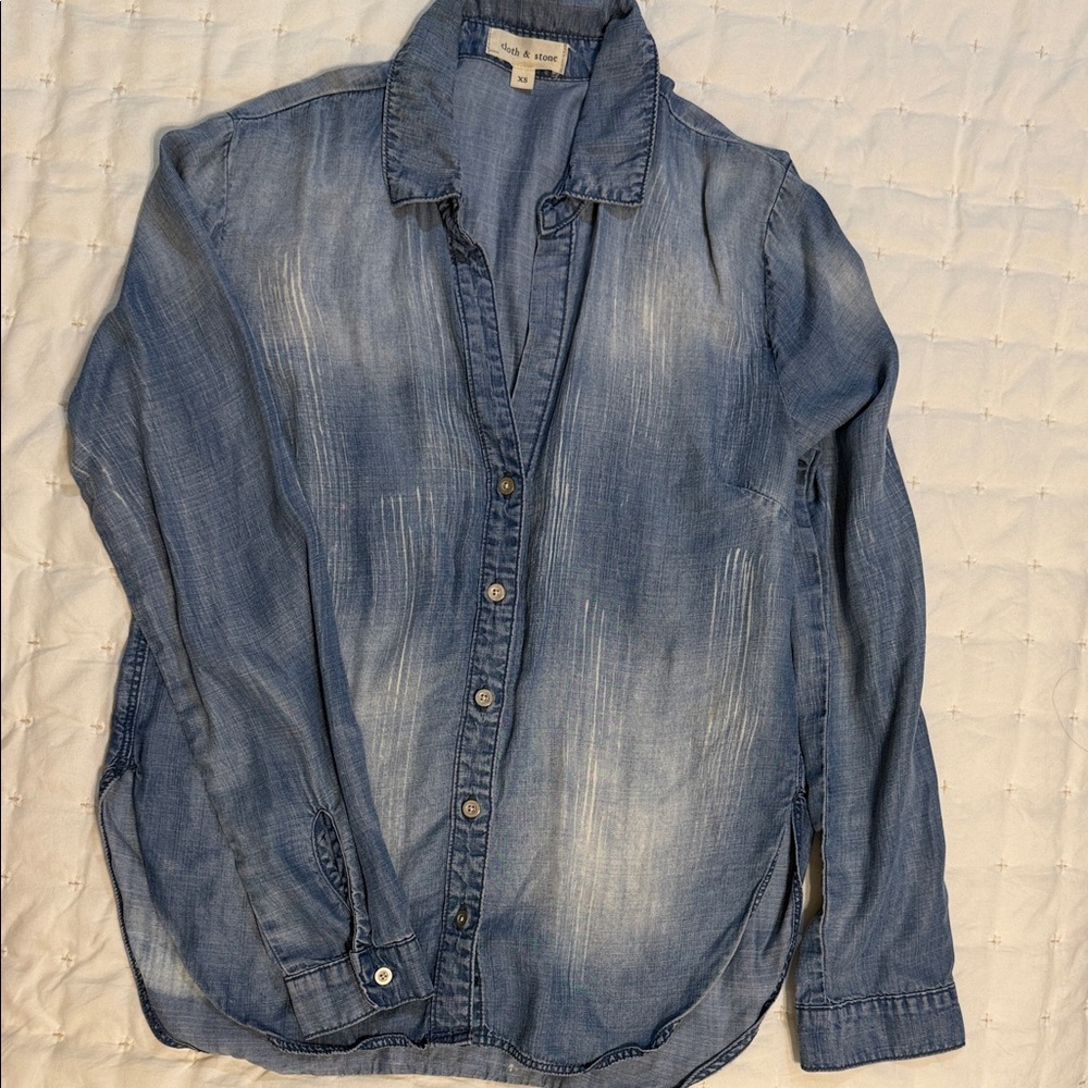 Cloth & Stone Jeans Button Down Shirt